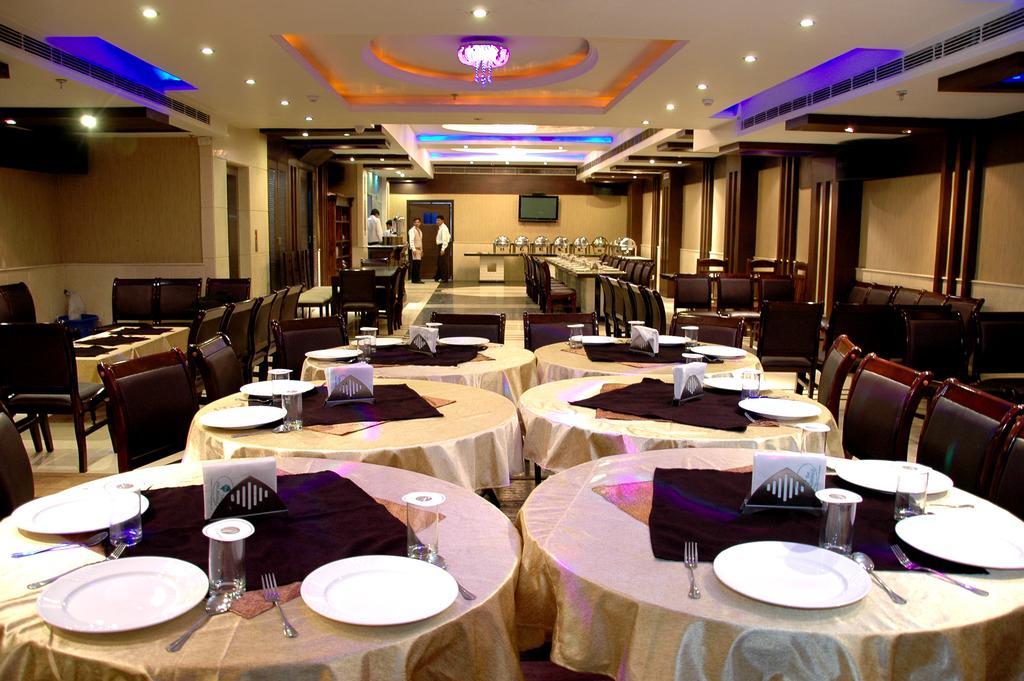 Hotel Palmdale Zirakpur Luaran gambar