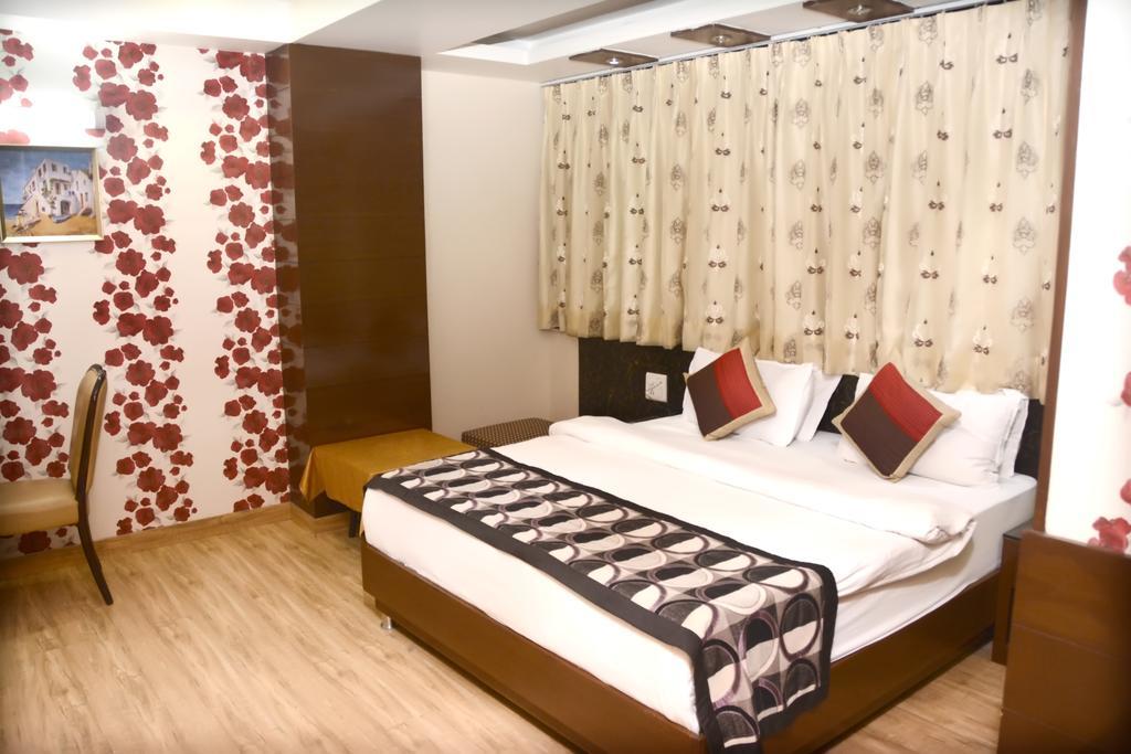 Hotel Palmdale Zirakpur Bilik gambar
