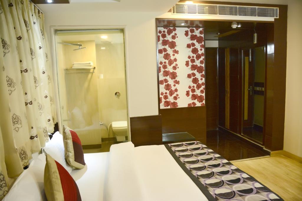 Hotel Palmdale Zirakpur Bilik gambar