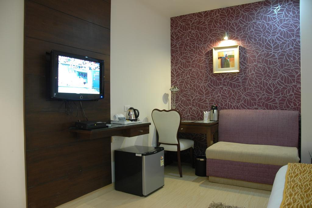 Hotel Palmdale Zirakpur Bilik gambar